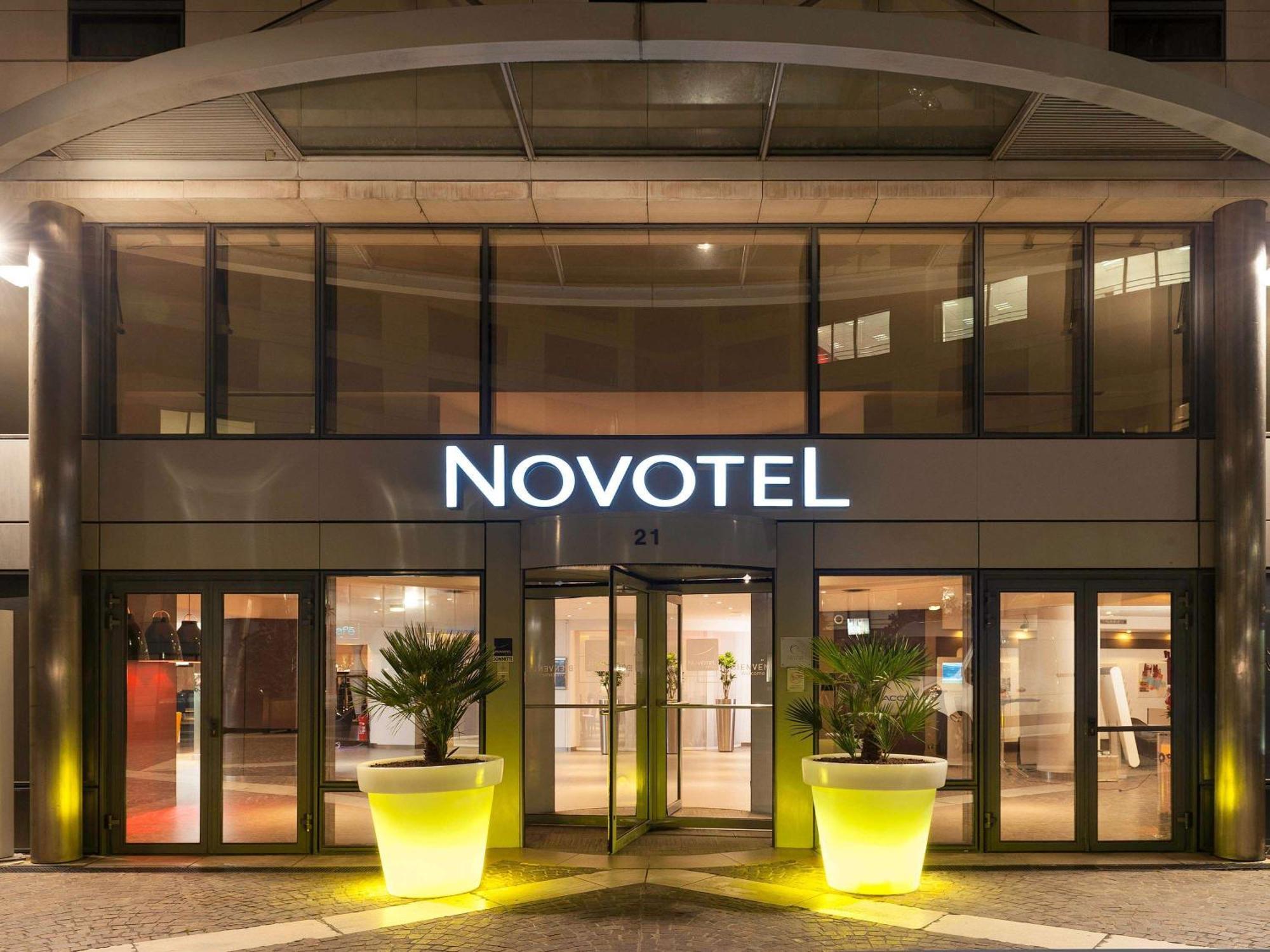 Novotel Paris Rueil Malmaison Exterior photo